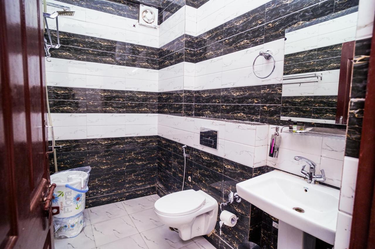 Golden Residency Hotel New Delhi Ngoại thất bức ảnh