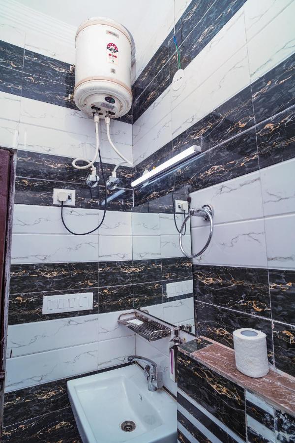 Golden Residency Hotel New Delhi Ngoại thất bức ảnh