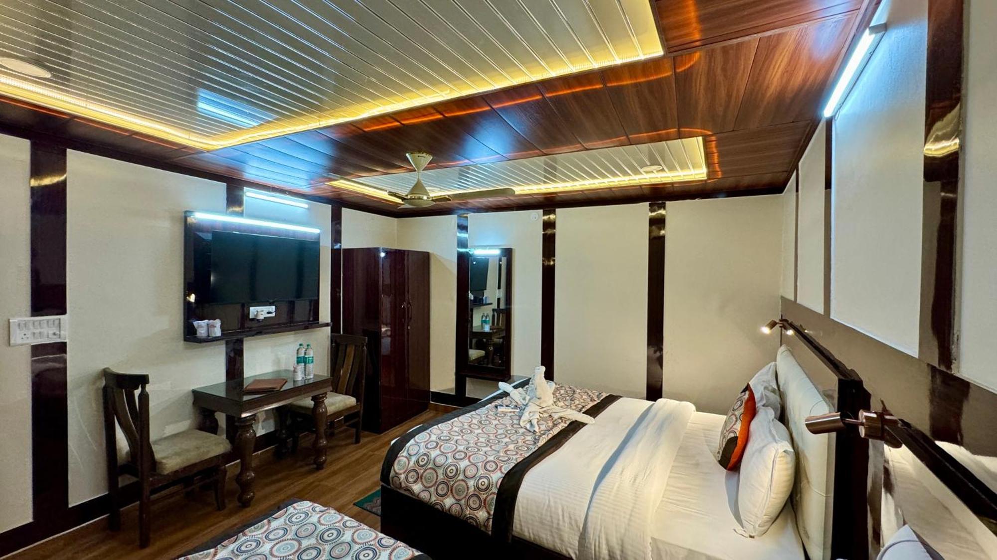 Golden Residency Hotel New Delhi Ngoại thất bức ảnh