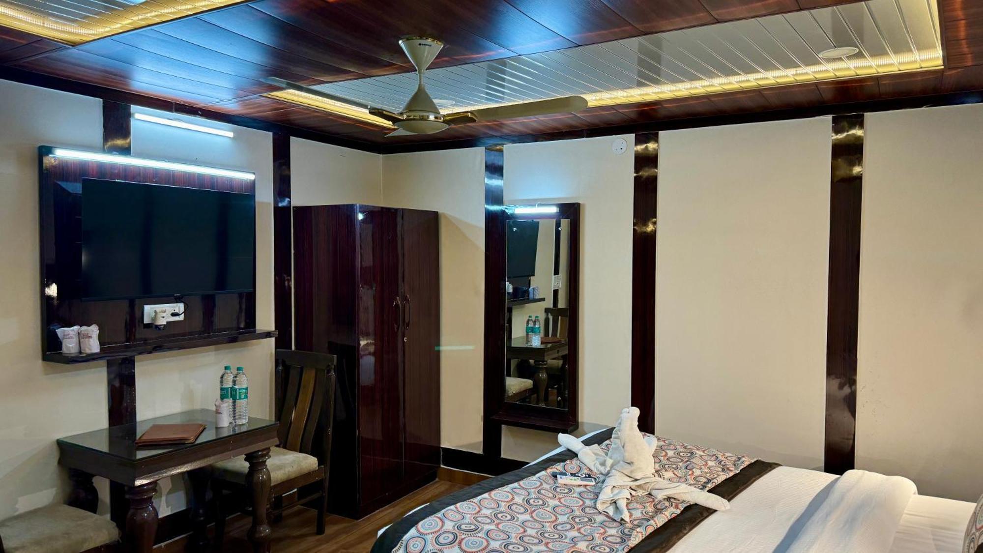 Golden Residency Hotel New Delhi Ngoại thất bức ảnh